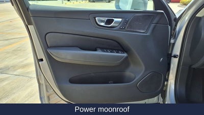 2023 Volvo XC60 B5 Ultimate Bright Theme