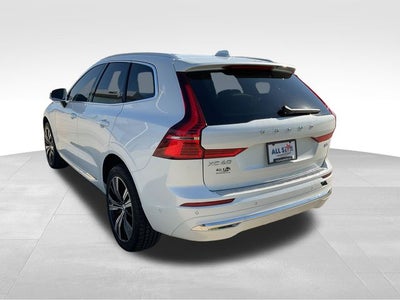 2023 Volvo XC60 B5 Ultimate Bright Theme
