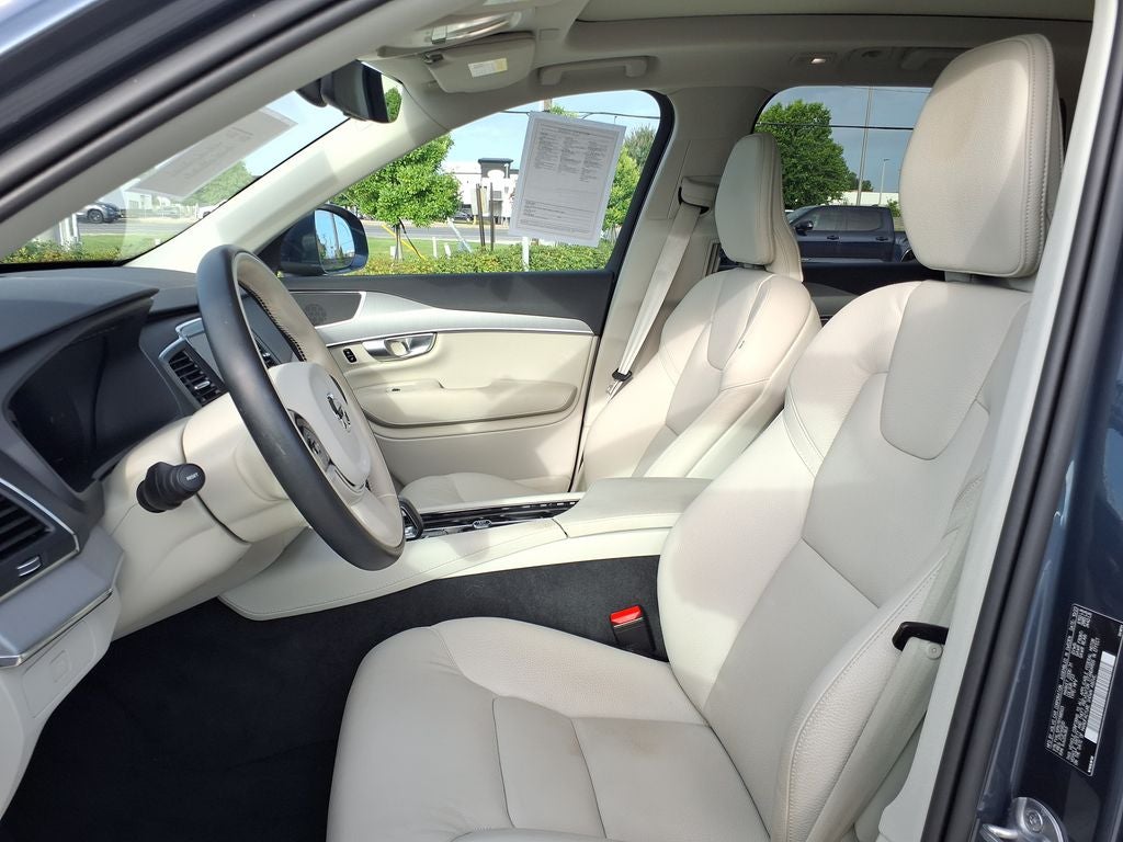 2024 Volvo XC90 B5 Core