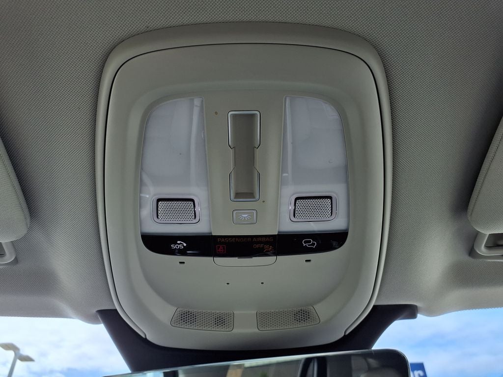 2024 Volvo XC90 B5 Core