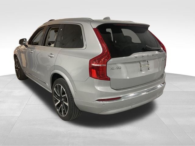 2023 Volvo XC90 B5 Plus