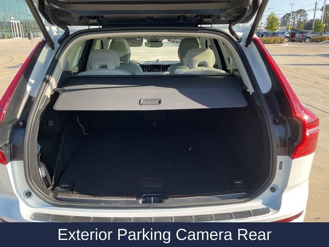 2023 Volvo XC60 B5 Ultimate Bright Theme