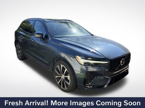 2023 Volvo XC60 B5 Plus Dark Theme