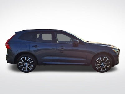 2023 Volvo XC60 B5 Plus Dark Theme