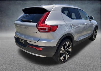 2023 Volvo XC40 B5 Plus Bright Theme