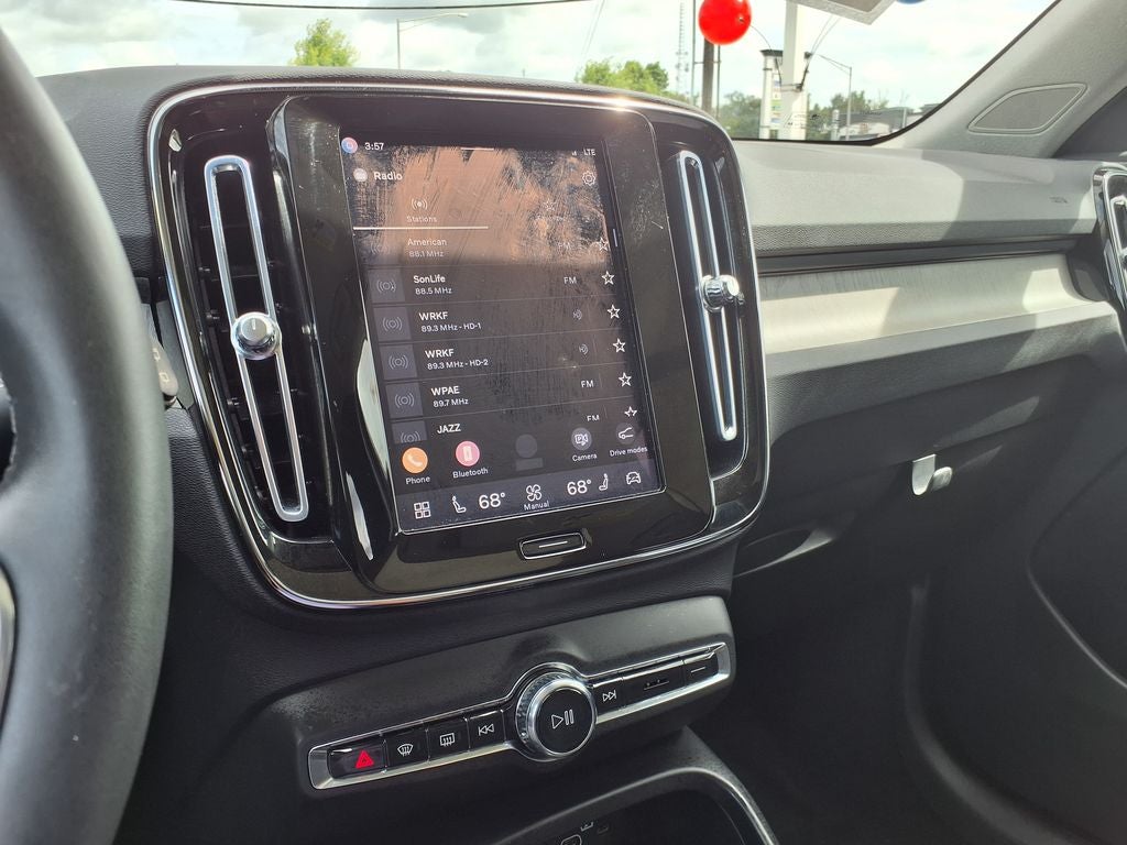 2023 Volvo XC40 Ultimate