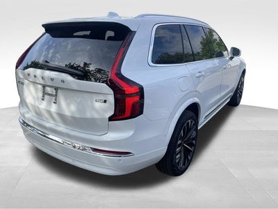 2026 Volvo XC90 B5 Plus
