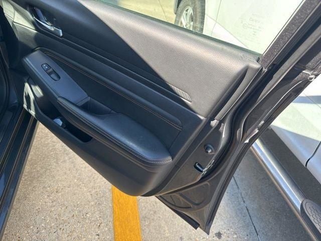 2020 Nissan Altima 2.0 SR