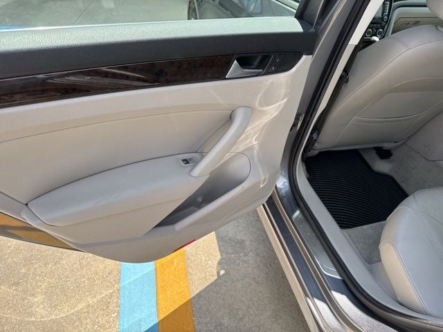 2015 Volkswagen Passat TDI SEL Premium