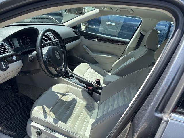 2015 Volkswagen Passat TDI SEL Premium