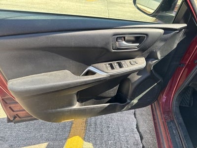 2017 Toyota Camry SE