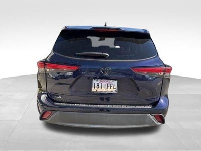 2022 Toyota Highlander L