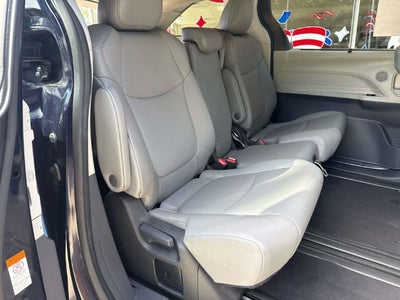 2024 Toyota Sienna XLE 8 Passenger