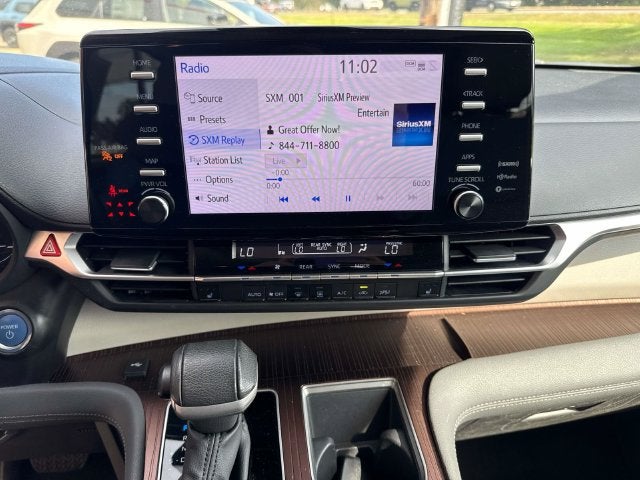 2024 Toyota Sienna XLE 8 Passenger