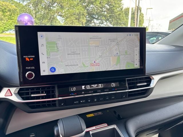 2026 Toyota Sienna XLE 8 Passenger