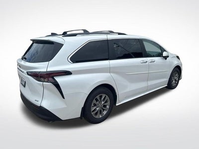 2026 Toyota Sienna XLE 7 Passenger