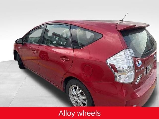 2013 Toyota Prius v Two