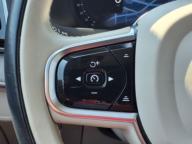 2023 Volvo XC90 B6 Plus 7-Seater