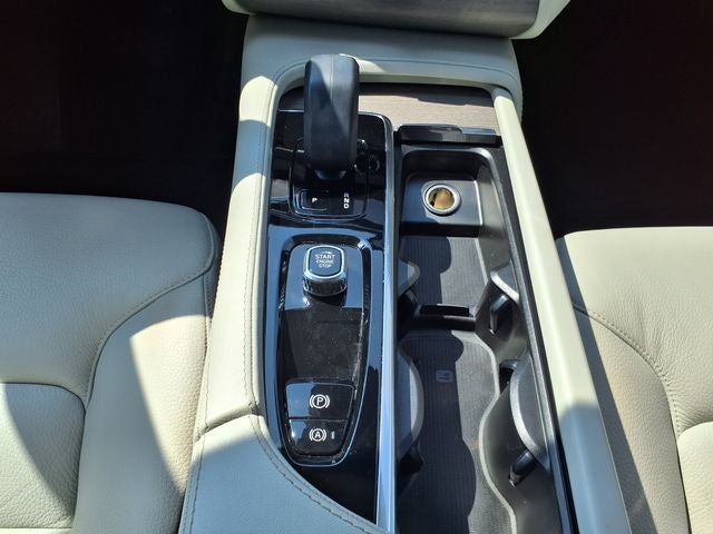 2023 Volvo XC90 B6 Plus 7-Seater