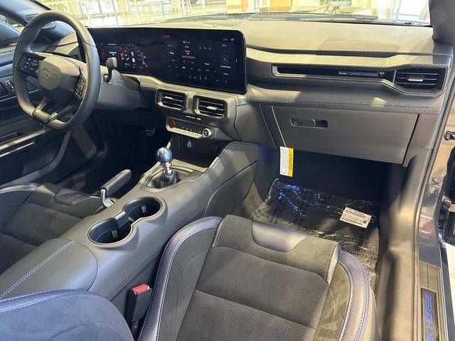 2025 Ford Mustang Dark Horse