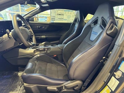 2025 Ford Mustang Dark Horse