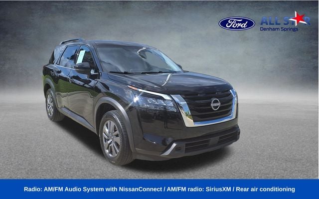 2025 Nissan Pathfinder SV